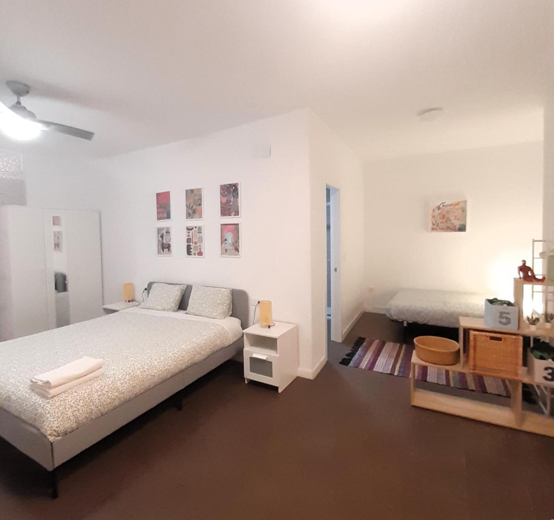 La Caramba Amplio Apartamento En La Playa Малага Екстер'єр фото