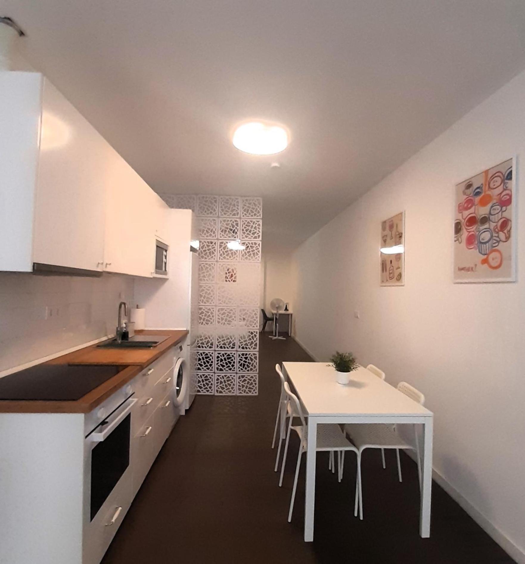 La Caramba Amplio Apartamento En La Playa Малага Екстер'єр фото