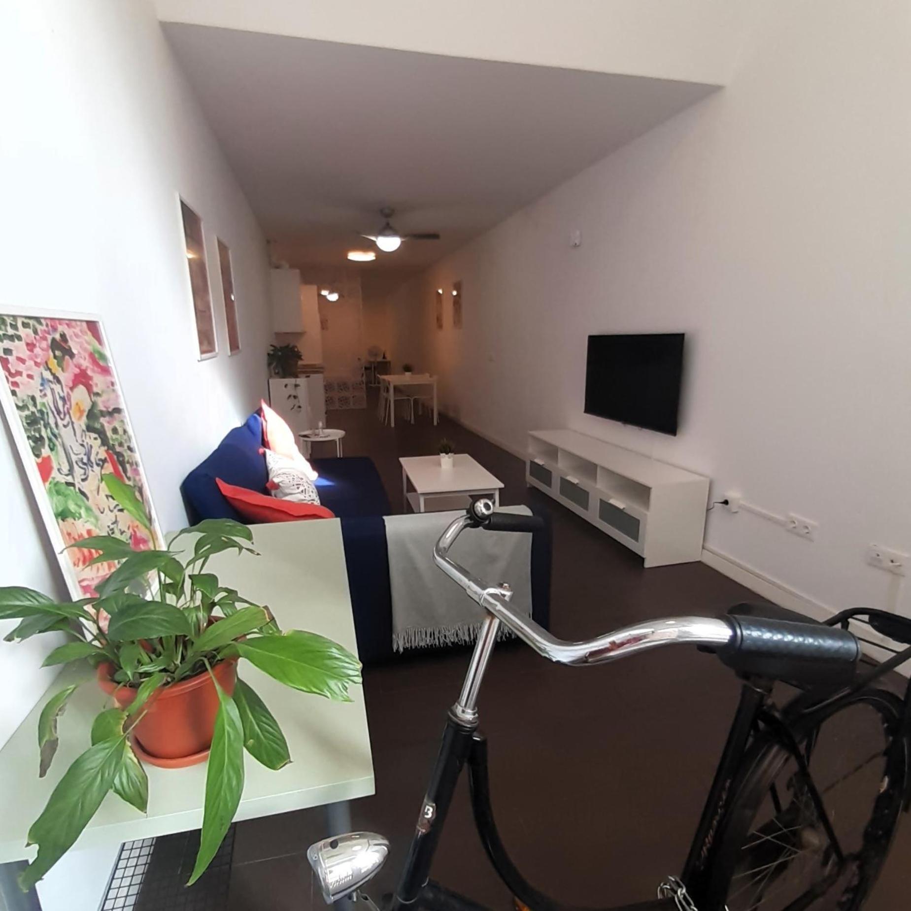 La Caramba Amplio Apartamento En La Playa Малага Екстер'єр фото